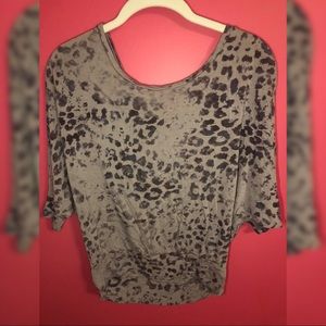 Light Fitting Flowy Shirt